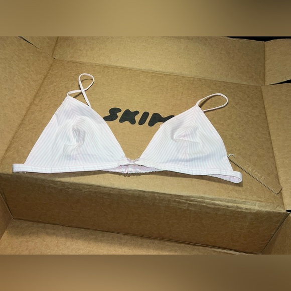 SKIMS Other - SKIMS TRIANGLE BRALETTE - COTTON POPLIN - CHERRY BLOSSOM STRIPE - L